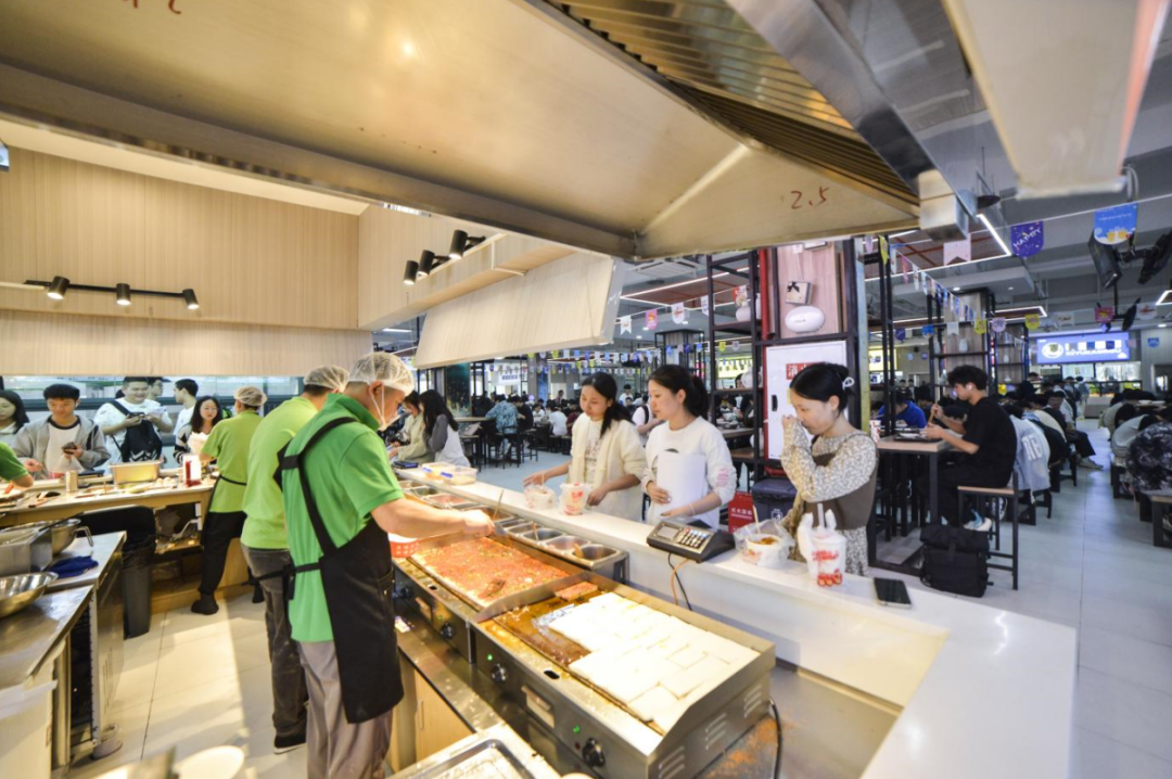 eb9803d5-f5d3-471e-bc13-6f8fd81e111a